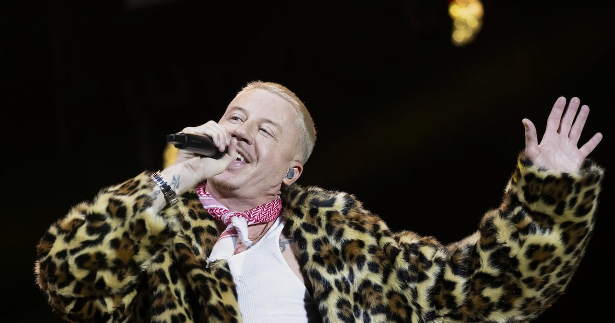 Macklemore kündigt Konzerte zugunsten palästinensischer ...