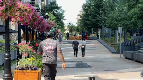 City of Ottawa ad campaign to encourage public servants to ‘extend their time’ downtown after work this fall