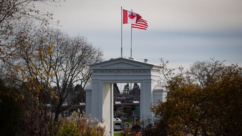 FBI investigating shooting near Canada-U.S. border: police