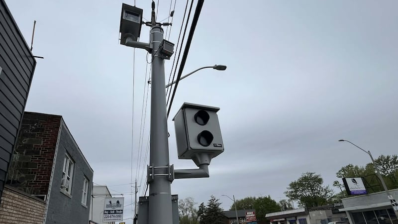 Windsor issues more red light camera tickets as program expands