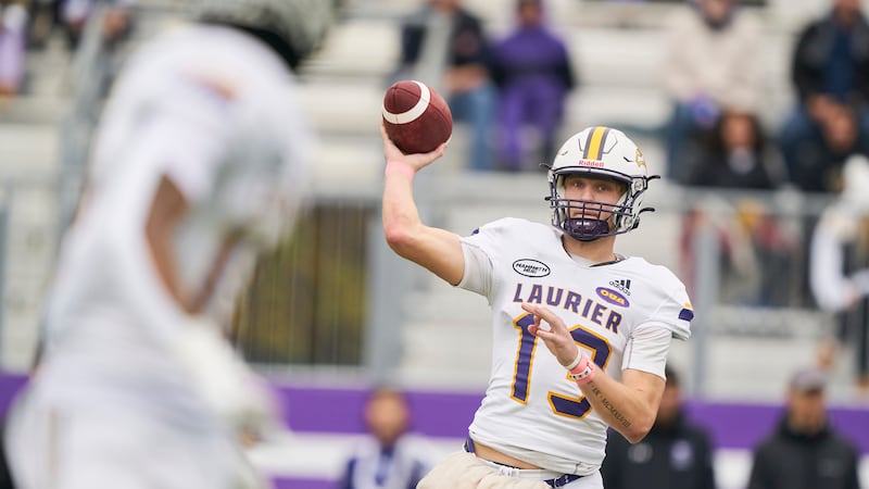 Former Wilfrid Laurier University quarterback signs deal with Winnipeg Blue Bombers