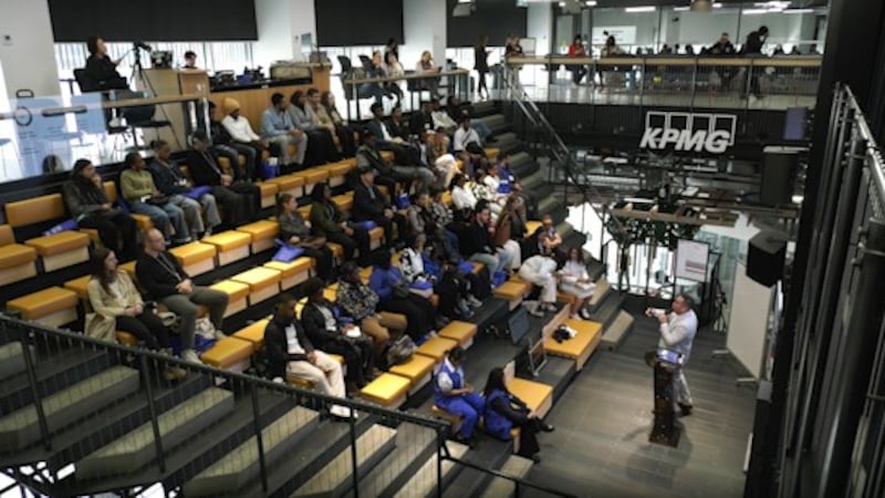 Calgary youth employment summit connects newcomer job seekers with employers
