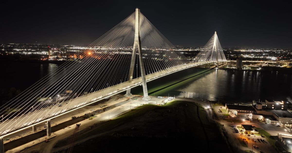 Gordie Howe Bridge construction
