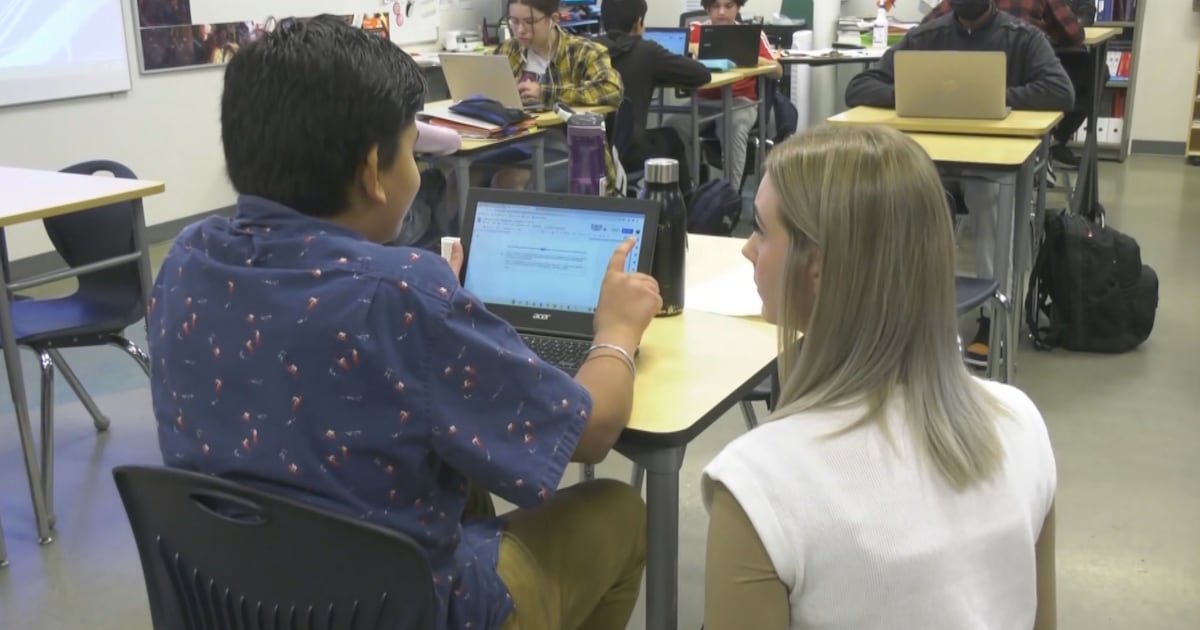 Alberta teachers speak out against UCP's use of notwithstanding clause