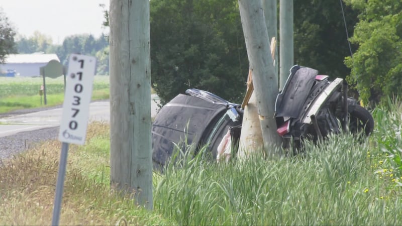 Driver in life-threatening condition, passenger seriously injured after colliding with hydro pole