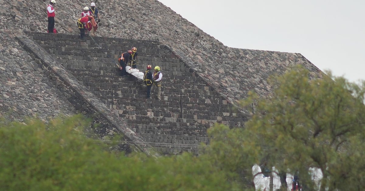 Mexico pyramid shooting: Authorities say attack was planned