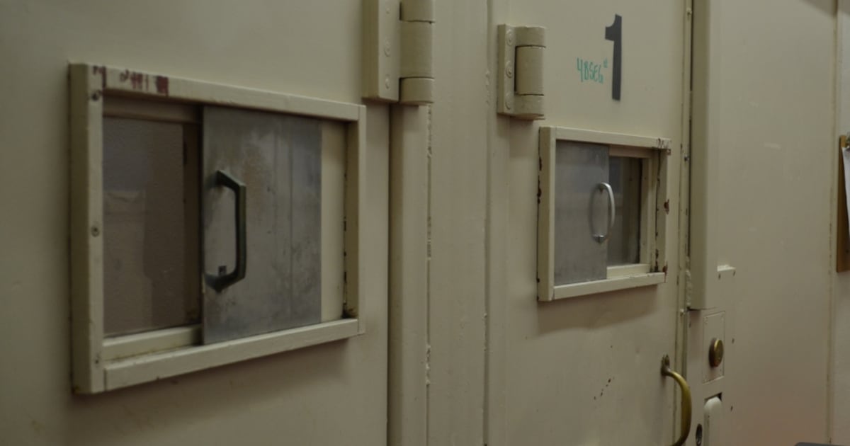 Canada’s federal prisons to distribute paper straws to inmates for ‘safer snorting’ - CTV News