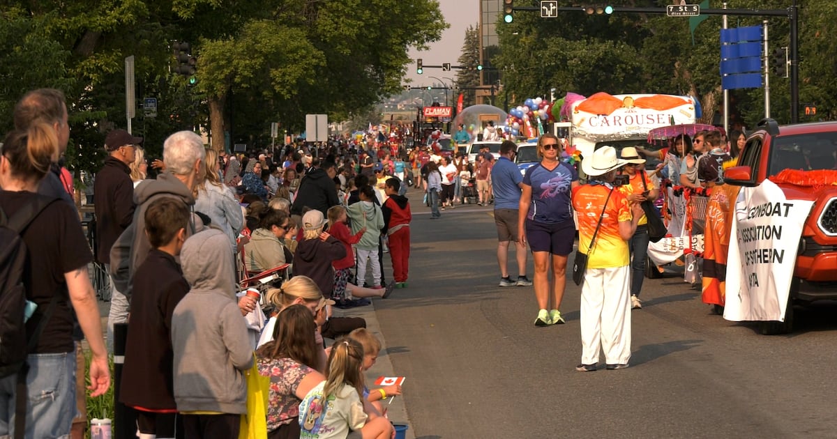 ‘A unifying experience': Thousands gather for 2026 Whoop-Up Days parade