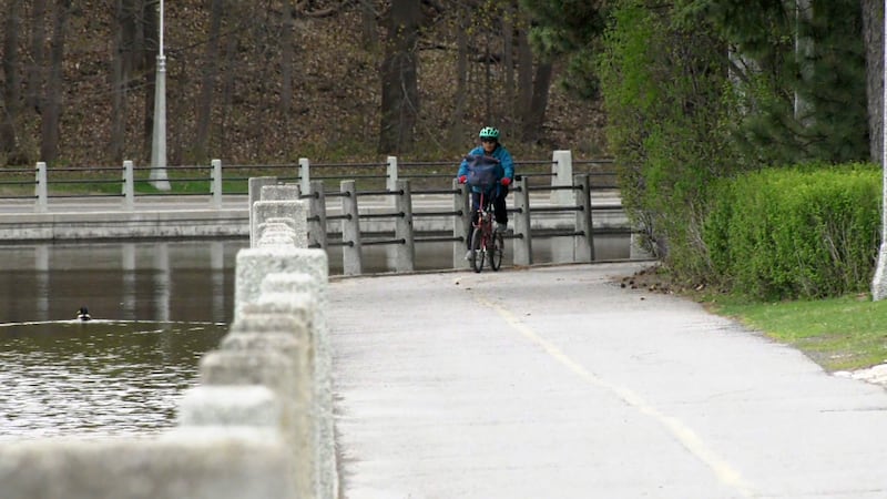 Ottawa to see temperatures hover around 20 C, risk of rain over next several days