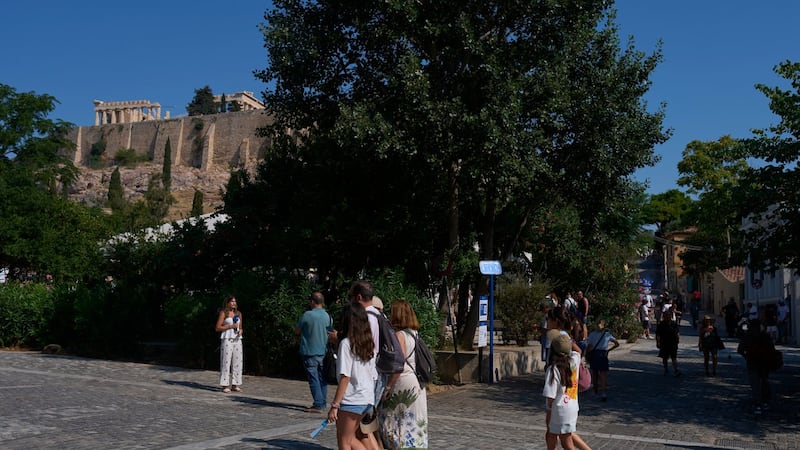 Man stabs and wounds tourists near the Acropolis in Athens, Greece