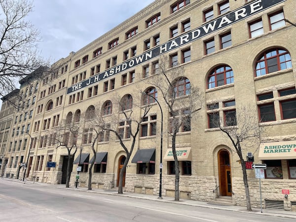 Popular Winnipeg steakhouse closing its doors
