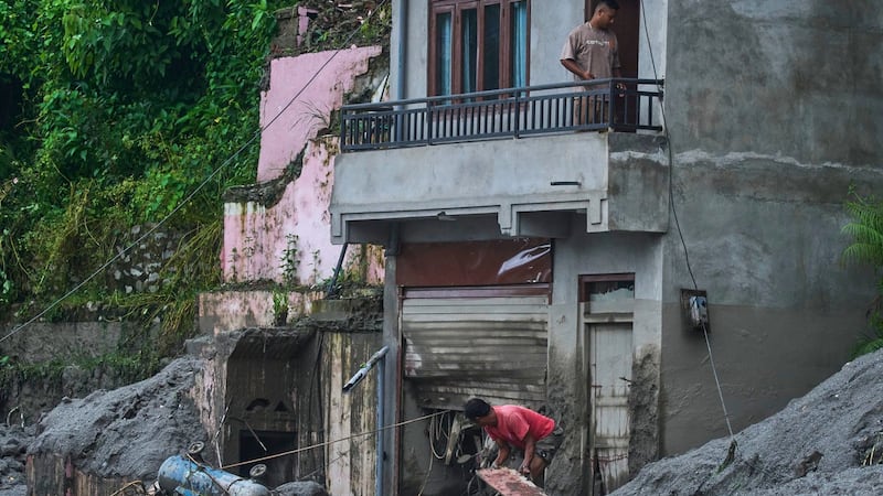 Family of Canadians missing in Nepal floods on edge as they wait for information