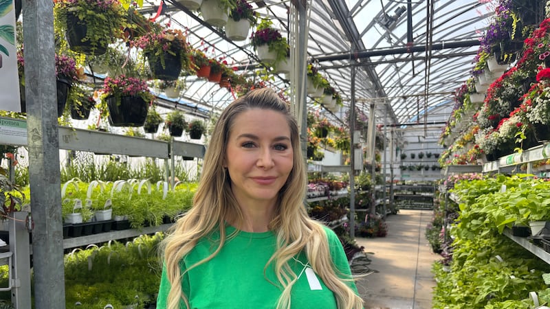 ‘A really special weekend’: Saskatoon greenhouses prep for busy Mother’s Day weekend