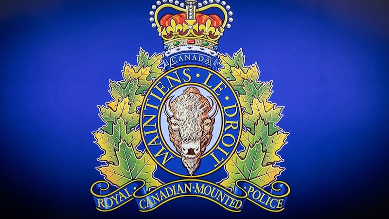 Mounties in N.W.T. search for snowmobilers with guns after shots fired in Behchoko