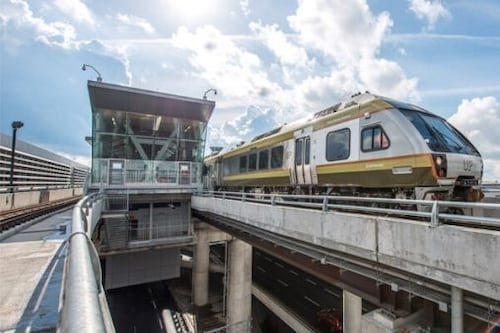 Service halted on UP Express due to equipment issue, delays also reported on Kitchener and Barrie GO lines
