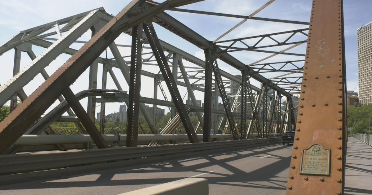 City closes Low Level Bridge and surrounding roads starting Thursday