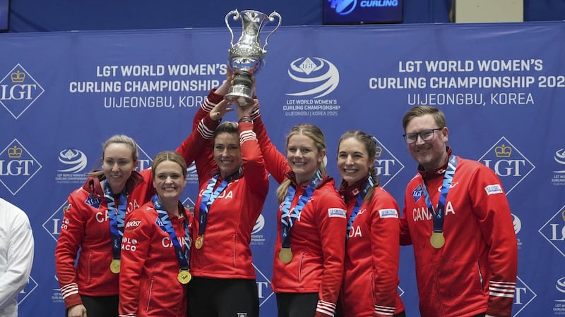 Canada's Homan beats Switzerland's Tirinzoni to defend women's world curling title