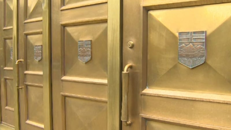 Jailed investment adviser will see new trial on secret commission conviction