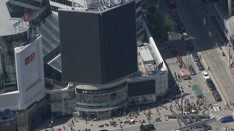 Widespread power outage reported across Toronto’s downtown core