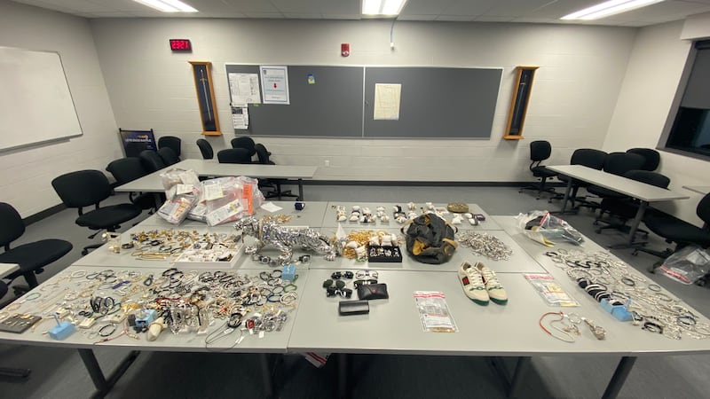 Peel police in Ontario to provide update on ‘major’ retail theft probe