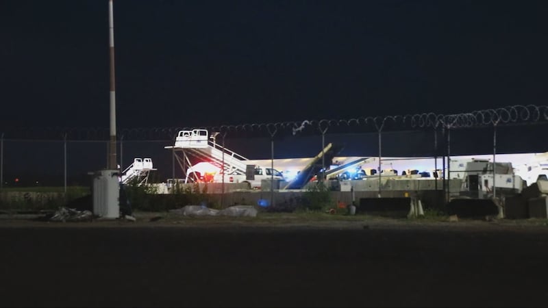 Man charged in fence-climbing security breach at Vancouver airport