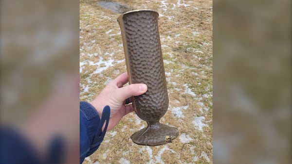 Police investigating theft of more than 60 vases from N.S. cemetery
