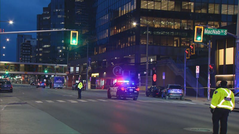 14-year-old suspect in fatal Jackson Square mall shooting surrenders to Hamilton police