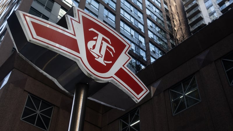 Talks between TTC and CUPE Local 2 continue past deadline