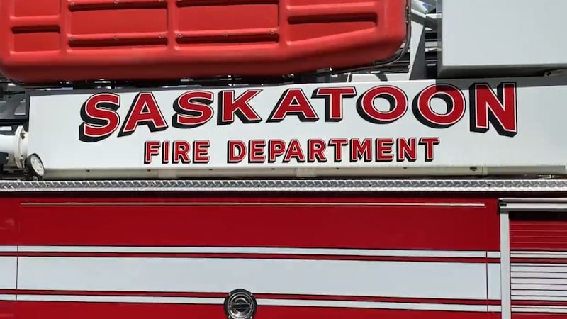 Saskatoon firefighters respond to early morning fire