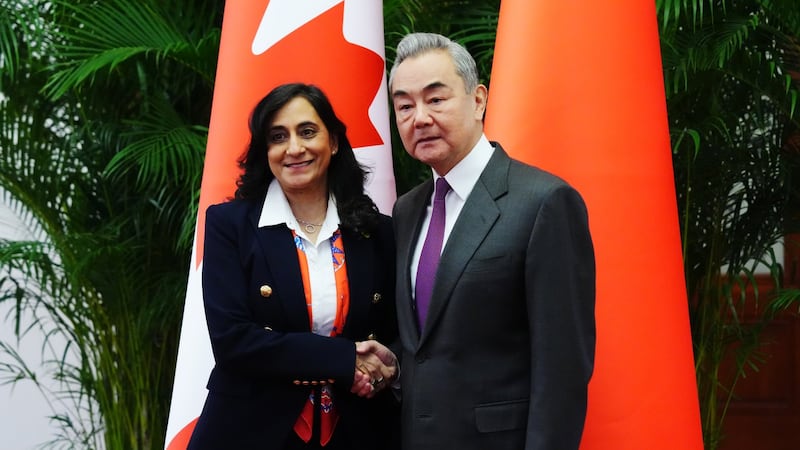 China’s foreign minister to visit Canada for first time in 10 years