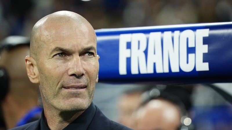 Fans show their appreciation for France coach Zidane as he takes on Italy in his first home game