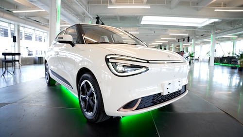 Chinese auto manufacturer offers sneak peek of EV models in Montreal