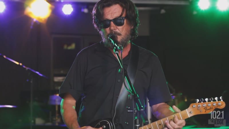 Tragically Hip guitarist, new band ‘enthusiastic and serious about getting it right’ at Rockin’ Thunder festival