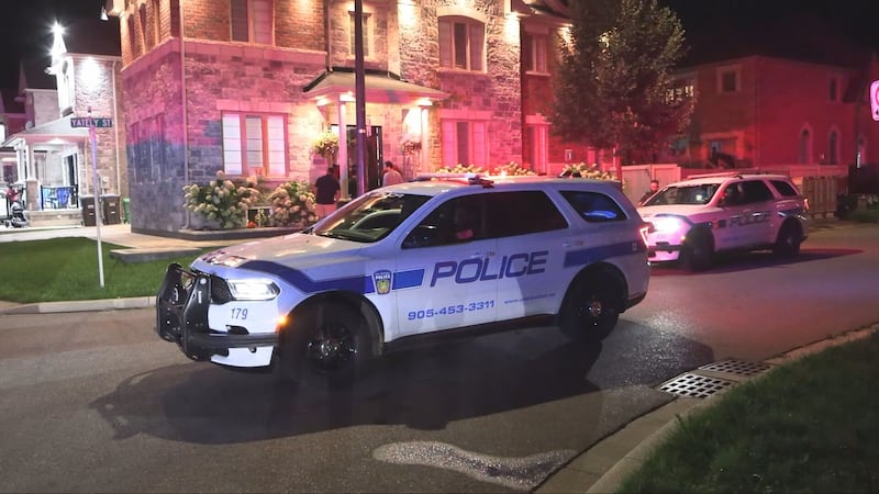 Man seriously injured after ‘possible stabbing’ in Brampton, Ont.