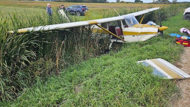 Two people injured after small plane malfunctions, ends up in ditch: RCMP
