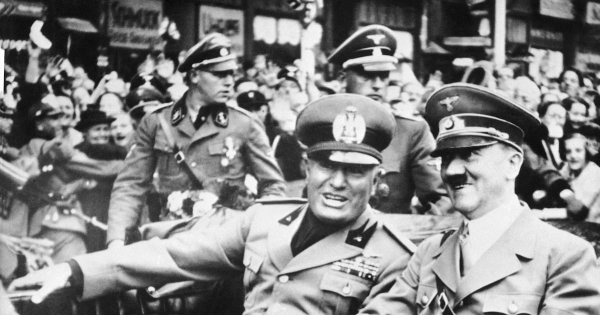 Kandidat mit dem Namen Hitler Mussolini zum Bürgermeister in Peru gewählt
