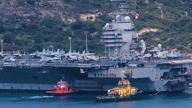 Trump orders the navy to return to older, steam catapult system of launching jets off aircraft carriers