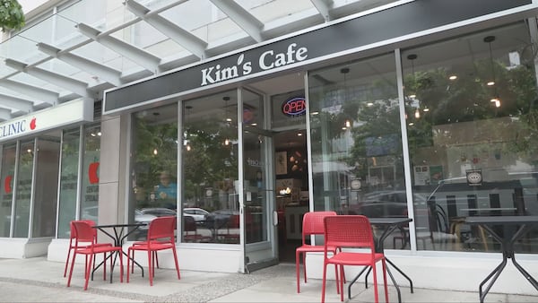 T&T offering discount for people who buy from North Vancouver café after racist incident