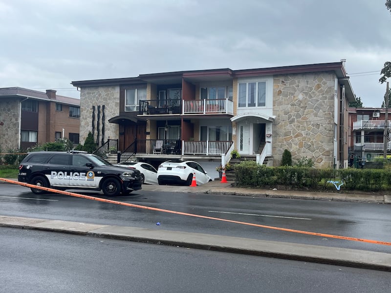 Son arrested after couple in their 60s stabbed in Saint-Léonard, Montreal