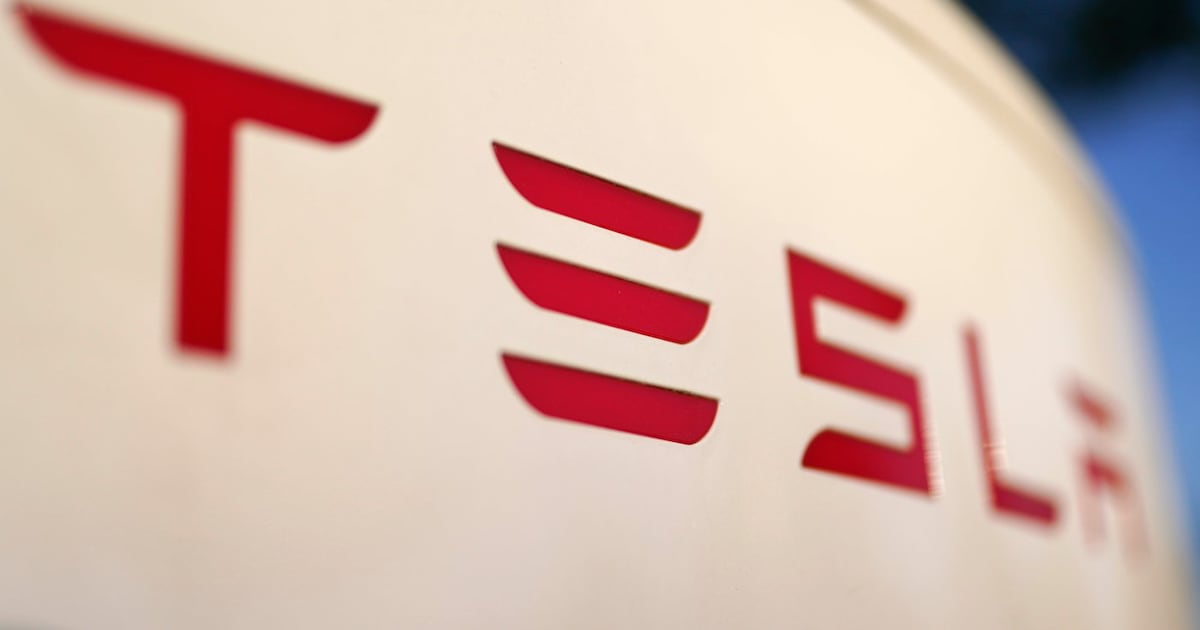 Tesla ruft mehr als 63.000 Cybertrucks in den USA und Kanada zurück ...