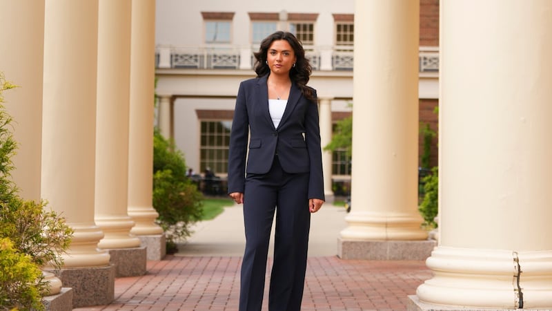 U.S. college students wary of the job market are changing course in search of ‘AI-proof’ majors