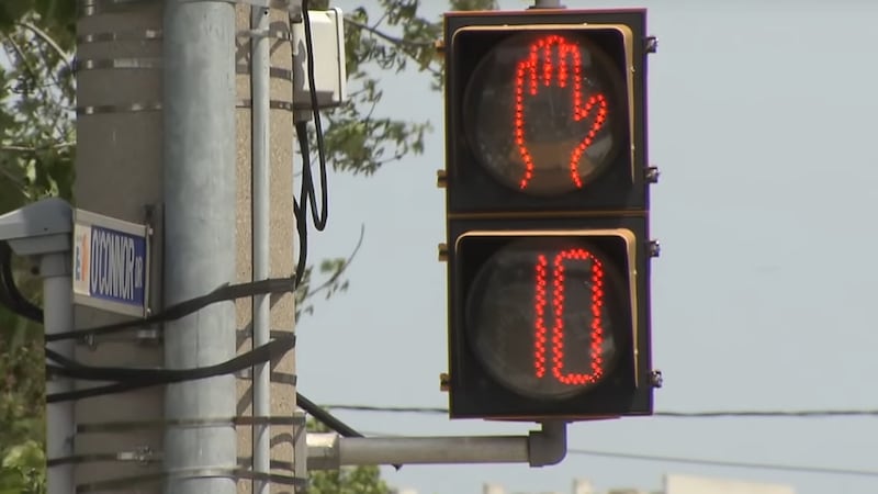 Pedestrian countdown timers could cost Windsor more than $22 million