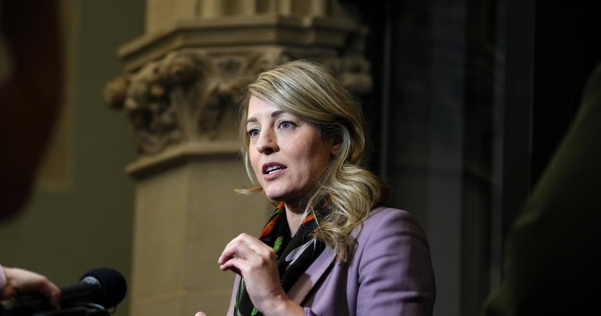 Joly told Liberals she briefed Carney on Trump tariffs