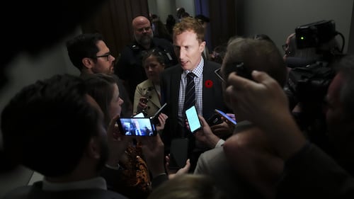 Minister won't say when he ordered audit of Indigenous languages office