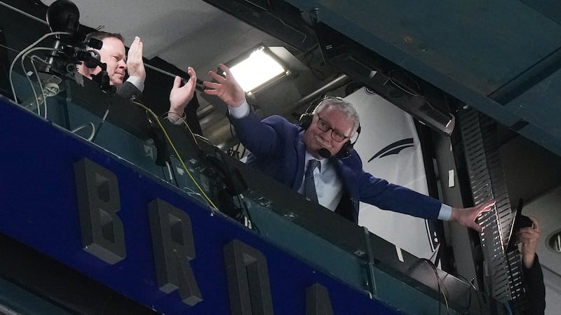 John Garrett, former NHL goaltender and longtime Canucks broadcaster, dead at 74