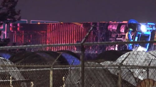 Truck rollover, oil spill closes ramps from Hwy. 427 to EB Hwy. 409 during morning rush hour