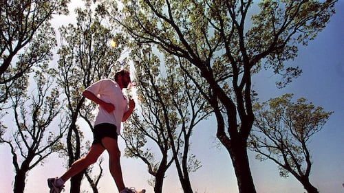 Toronto will see a balmy high of 22 C on Monday. Here’s how long the mild weather will last.