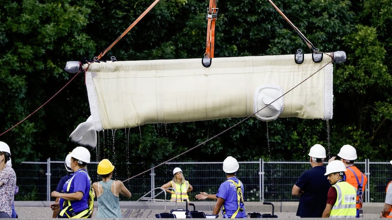 Seven more belugas on the move from Marineland to U.S. aquarium
