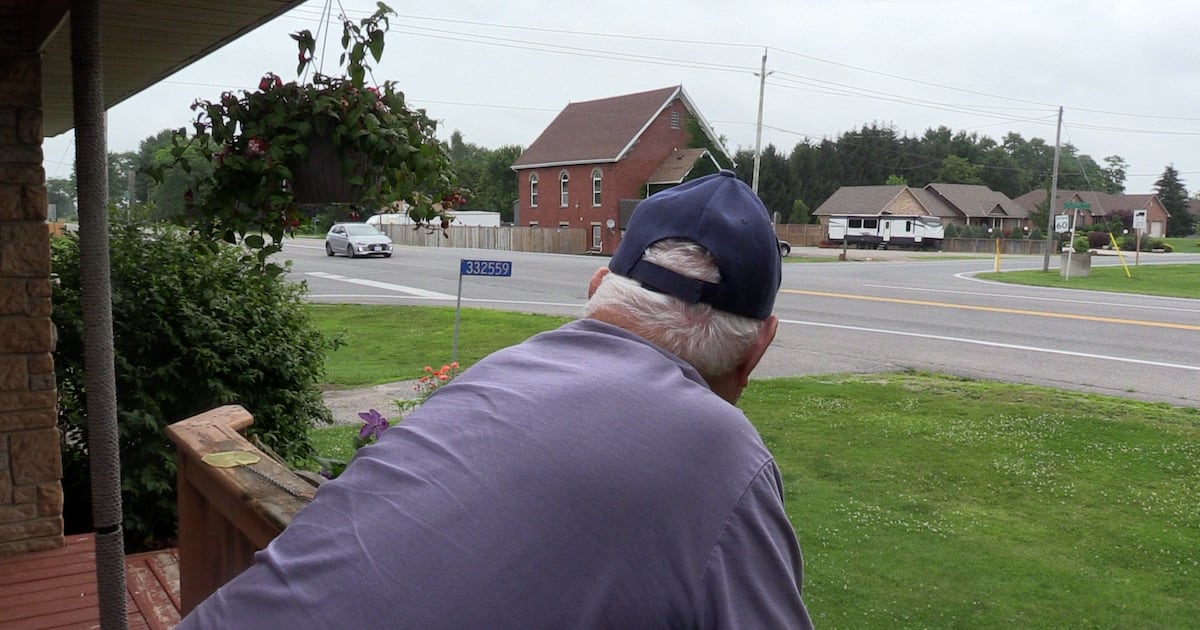 ‘Very dangerous intersection': Neighbours sound off after fatal motorcycle crash in Oxford County