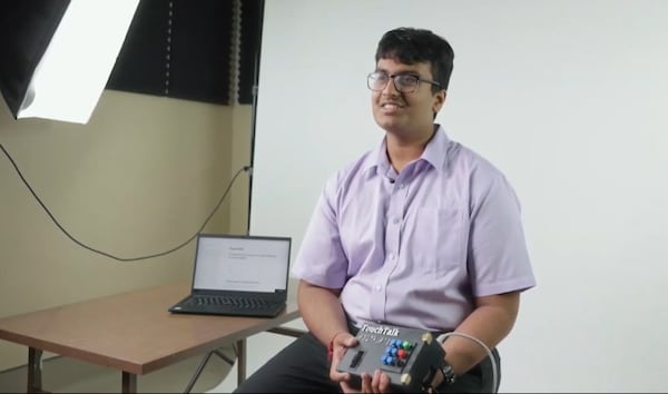 Saskatoon student invents deaf blind communication device
